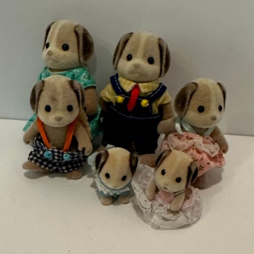 Calico Critters Beagle Family of 6 2 babies - played with condition